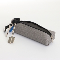 Ключница на молнии, длина 16 см, кольцо, карабин, цвет серый