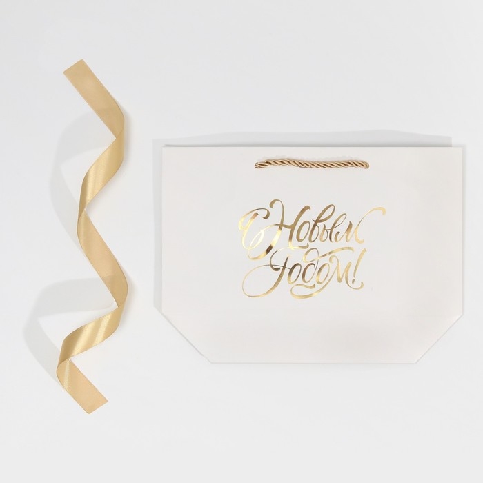 Пакет подарочный новогодний &laquo;White Snow&raquo;, 19 х 20 х 9 см, Новый год