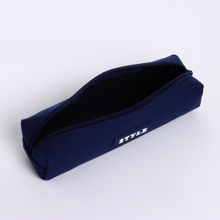 Косметичка-пенал на молнии, цвет синий Косметичка-пенал на молнии, цвет синий