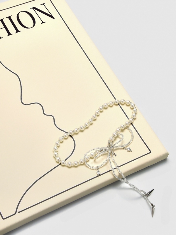 Бусы с жемчугом &laquo;Бантик&raquo; двойной, цвет белый в серебре, 37 см