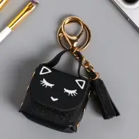 Брелок кожзам с карабином, с кистью "Сумочка. Котик" чёрный 5х2,5х6 см
