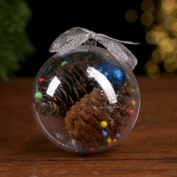 Композиция в шаре &laquo;Шишки, ягодки&raquo;