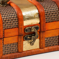 Шкатулка дерево сундучок "Золотая сеть и штукатурка" 8,5х12х8,5 см