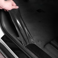 Защитная лента для автомобиля, под карбон, 5&times;300 см, самоклеящаяся