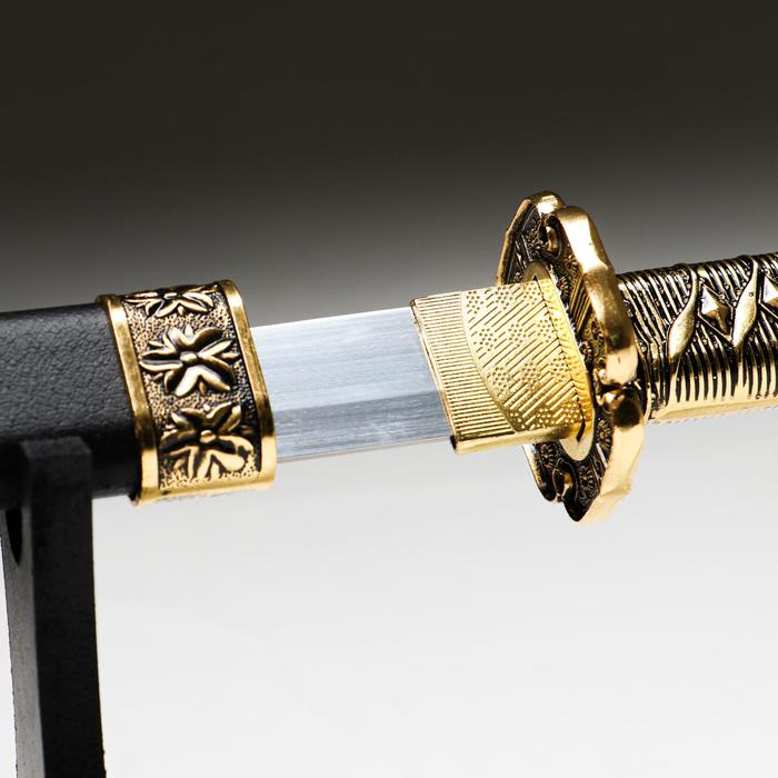 Сувенирное изделие Катана на подставке, бронзовая отделка