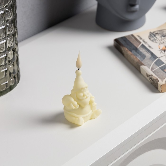 Светодиодная фигура «Дед Мороз» 5.5 × 12.5 × 5 см, пластик, батарейки AG13х3 (в комплекте), свечение тёплое белое Светодиодная фигура «Дед Мороз» 5.5 × 12.5 × 5 см, пластик, батарейки AG13х3 (в комплекте), свечение тёплое белое