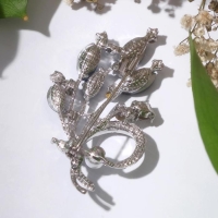 Брошь &laquo;Букет&raquo;, цвет бело-синий в серебре