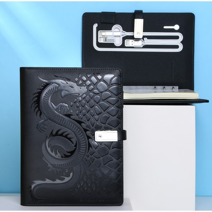 Ежедневник со встроенным зарядным устройством 8000 мАh и флешкой 16 ГБ «Дракон», 17,5 х 3,8 х 23,3 см. Ежедневник со встроенным зарядным устройством 8000 мАh и флешкой 16 ГБ «Дракон», 17,5 х 3,8 х 23,3 см.