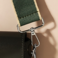 Ручка для сумки, стропа, 135 &plusmn; 3 &times; 3,8 см, цвет изумрудный/молочный