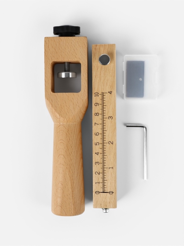 Ремнерез со сменными лезвиями 5шт 18*16,6*4,1 дерево