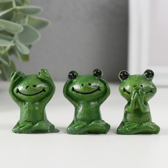 Сувенир полистоун "Сидящий лягушонок" набор 3 шт 2,3х3,2х4 см