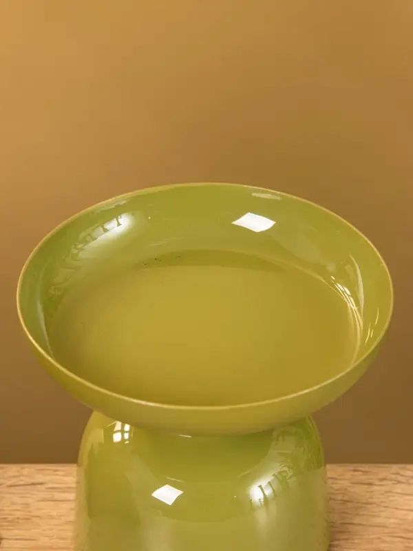 Подсвечник на 1 свечу "Авокадо" глянцевый 10х10х9 см