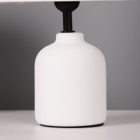 Лампа настольная "Никс" 1х40Вт Е27 белый 20х20х30см МОДЕЛЬ: Лампа настольная "Никс" 1х40Вт Е27 белый 20х20х30см МОДЕЛЬ: