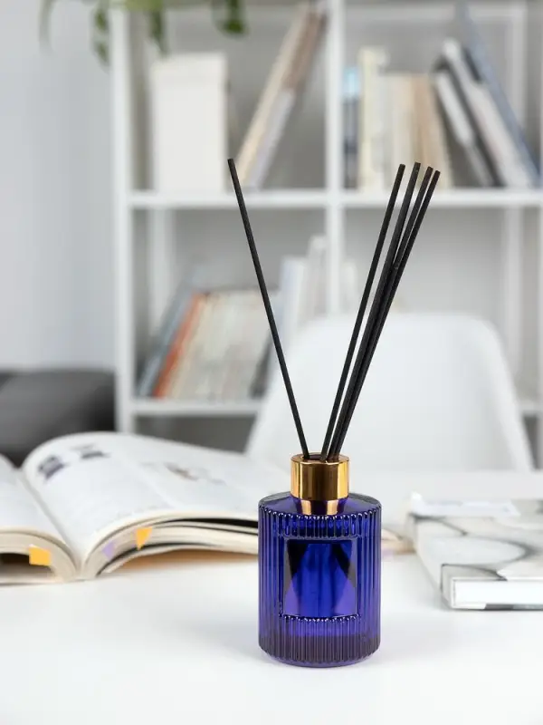 Набор Fragnola, пряная древесина и кардамон, темно-синий