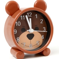 Часы будильник настольные детские &laquo;Мишка&raquo;, 8&times;8.7 см