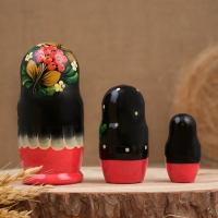 Матрёшка &laquo;Рябина&raquo;, чёрный платок, 3 кукольная, 12 см
