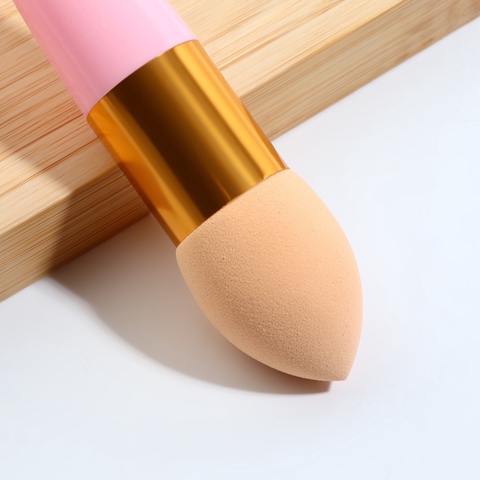 Спонж для макияжа с ручкой &laquo;Капля&raquo;, 10 &times; 2,5 см, цвет бежевый/розовый