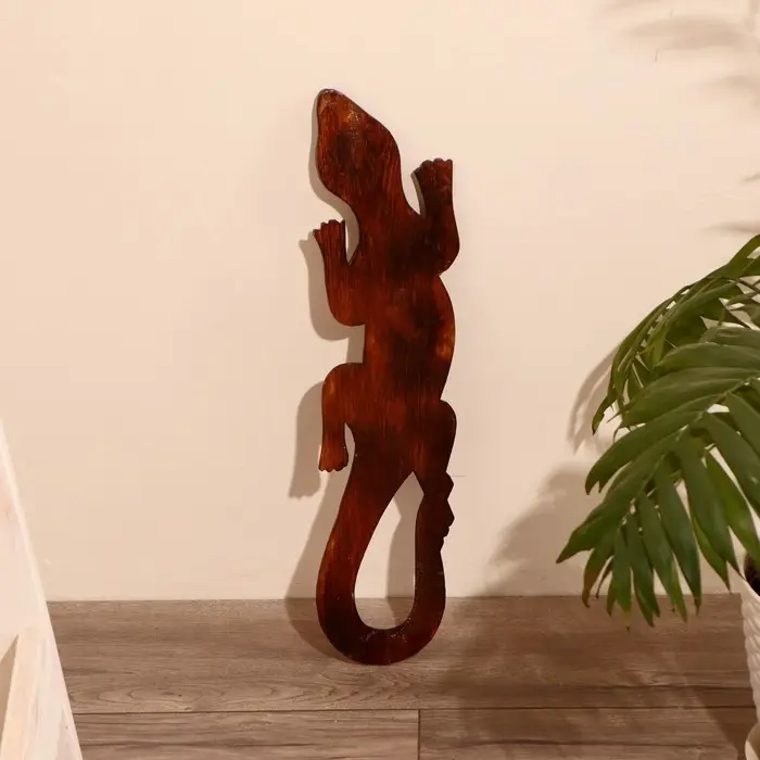 Панно &laquo;Геккон&raquo;, 50&times;12&times;1 см, дерево