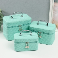 Шкатулка кожзам с зеркалом "Сердца. Мята" набор 3 шт 21х13,5х13;18,5х10,5х10;16,5х15х23 см Шкатулка кожзам с зеркалом "Сердца. Мята" набор 3 шт 21х13,5х13;18,5х10,5х10;16,5х15х23 см