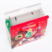 Новый год. Подарочная коробка новогодняя Маша и Медведь МУЛЬТФИЛЬМ ПО QR-КОДУ! 23 х 10 х 22 см. Новый год. Подарочная коробка новогодняя Маша и Медведь МУЛЬТФИЛЬМ ПО QR-КОДУ! 23 х 10 х 22 см.