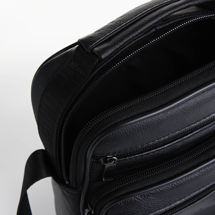 Сумка мужская на молниях, длинный ремень, цвет чёрный Сумка мужская на молниях, длинный ремень, цвет чёрный