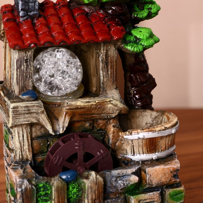 Фонтан "Домик в тропиках" 10х14х18 см (с подсветкой)