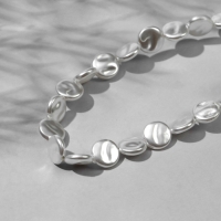 Бусины пластиковые на нити &laquo;Жемчуг&raquo; лепёшка 1&times;1&times;0,4 см, (набор 10 г), цвет белый