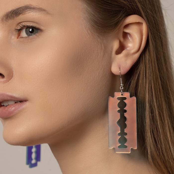 Серьги акрил &laquo;Сияние&raquo; лезвие, цвет голубой