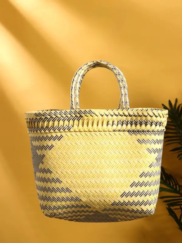 Сумка плетёная пластиковая 30х15х35 см, цв. чёрный, бежевый, белый