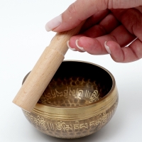 Музыкальный инструмент поющая чаша Music Life, золотистая с узорами, 9 см Музыкальный инструмент поющая чаша Music Life, золотистая с узорами, 9 см