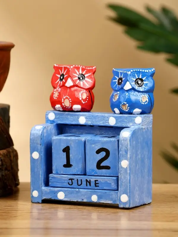 Календарь настольный &laquo;Пара совят&raquo;, 8&times;4&times;9.5 см, дерево, синий, красный