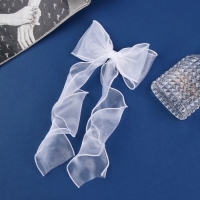 Зажим для волос "Школьница" бантик, 13х30 см, белый Зажим для волос "Школьница" бантик, 13х30 см, белый