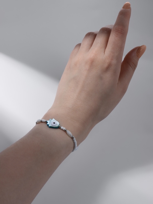 Браслет-оберег «Глазик» на нити, рука счастья Хамса, голубой в серебре Браслет-оберег «Глазик» на нити, рука счастья Хамса, голубой в серебре