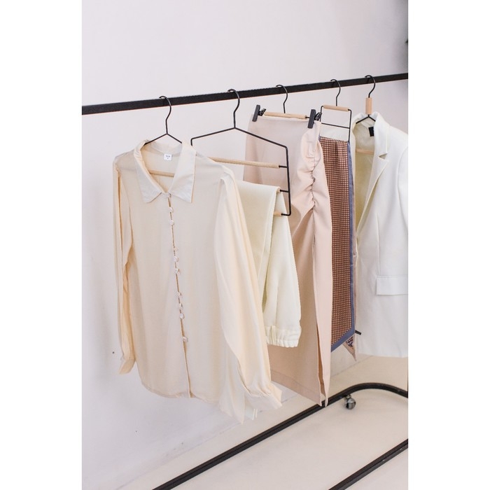 Плечики - вешалка для одежды LaDо́m Laconique, 42&times;24&times;3,2 см, широкие плечики, цвет чёрный