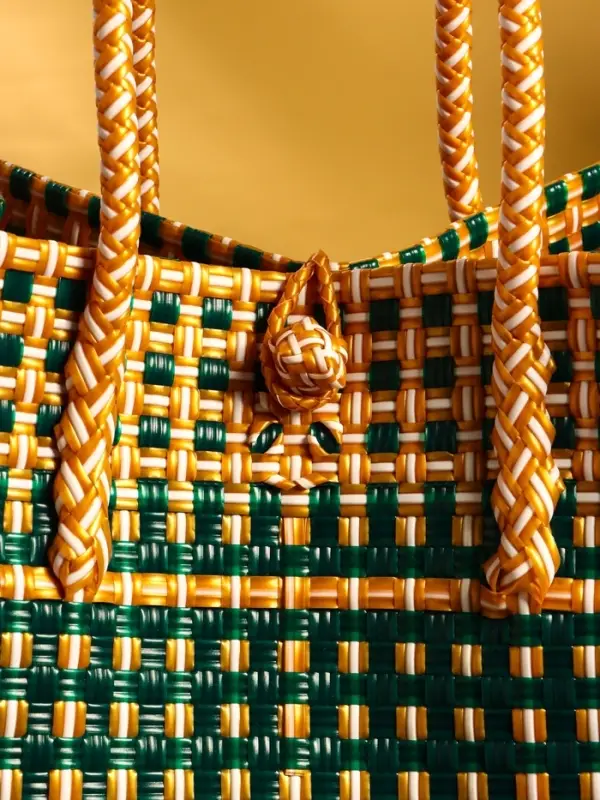 Сумка плетёная пластиковая 40х20х55 см, цв. зелёно-бежевый