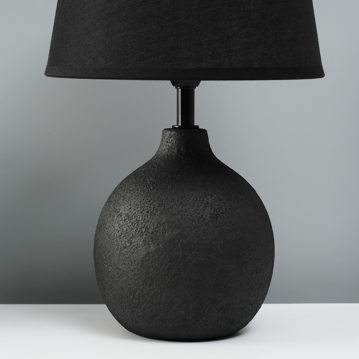 Лампа настольная "Тезис" 1х40Вт Е14 черный 20х20х32см