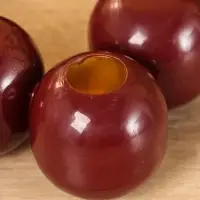 Подсвечник на 4 свечи &laquo;Бусы&raquo;, с 12 сферами, 20.5&times;20.5&times;5.5 см, сливовый