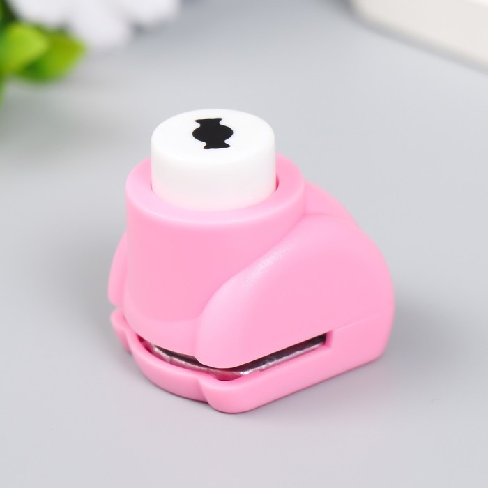 Набор для скрапбукинга "Плавная волна" ножницы фигурные 13,5см+4 дырокола d=1,2см 11,2х18 см   94115