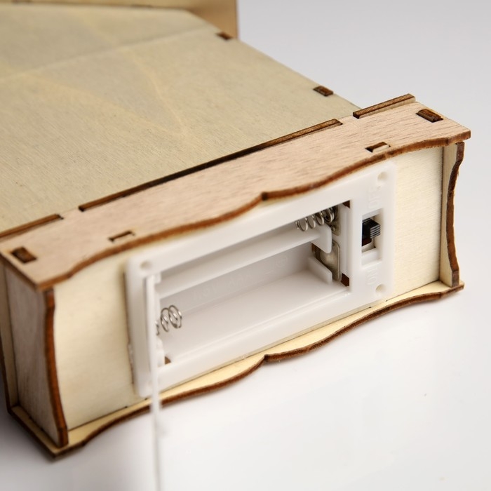 Светодиодная фигура &laquo;Домик с оленем&raquo; 16 &times; 11 &times; 4.5 см, дерево, батарейки АААх2 (не в комплекте), свечение тёплое белое