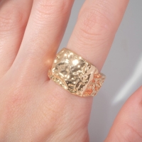 Кольцо &laquo;Мятые линии&raquo; квадрат, цвет золото, безразмерное