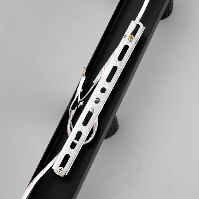 Потолочный светильник Потолочный светильник "Скин" 3хЕ27 40Вт черный 30х6х16см