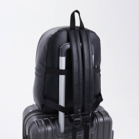 Рюкзак молодёжный на молнии, 4 кармана, цвет чёрный Рюкзак молодёжный на молнии, 4 кармана, цвет чёрный