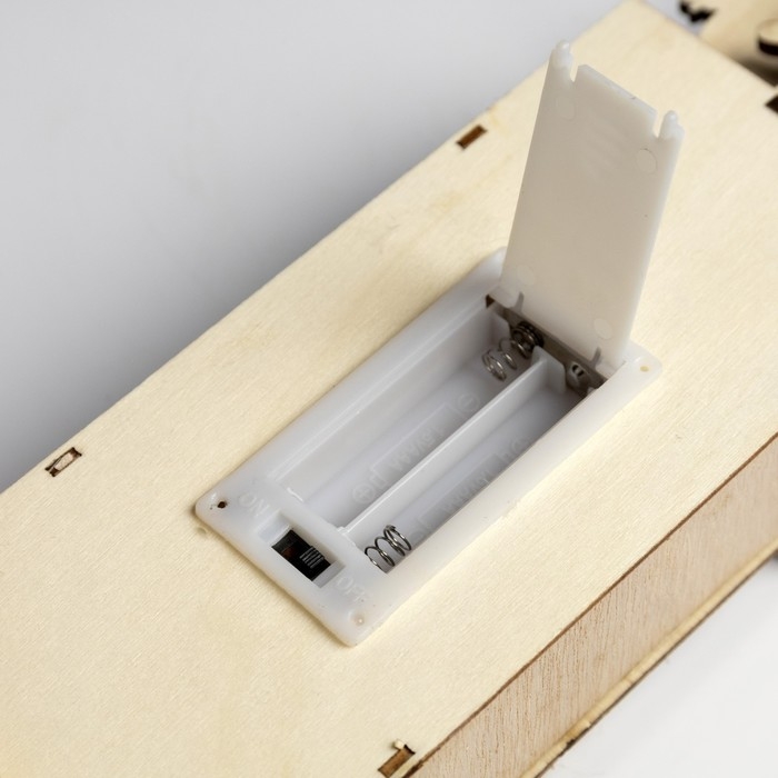 Светодиодная фигура &laquo;Рождественская фабрика&raquo; 9 &times; 28 &times; 5 см, дерево, батарейки АААх2 (не в комплекте), свечение тёплое белое