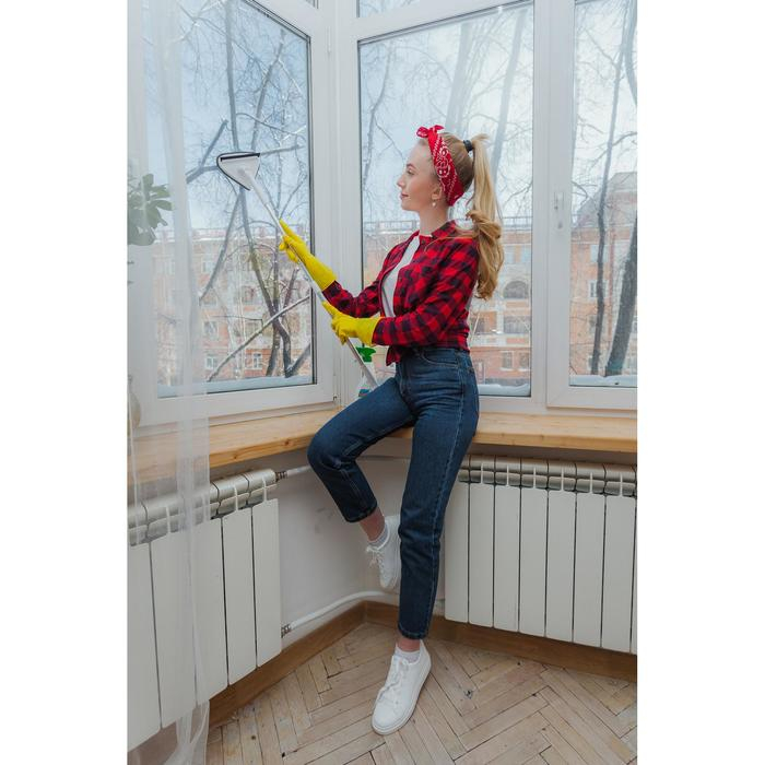 Щётка для окон Доляна, алюминиевая телескопическая ручка 59(89) см, насадка из микрофибры 12&times;12 см, цвет МИКС