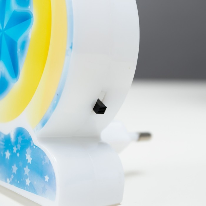 Ночник пластик Ночник пластик"Веселые Зверята" 3 диода 220В МИКС 9х6х6,2 см RISALUX