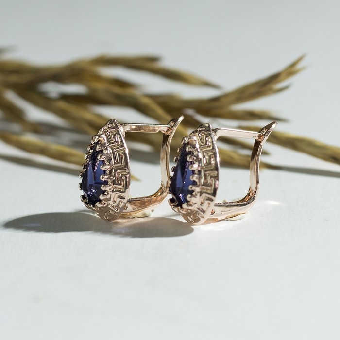 Серьги со стразами «Эдель» капля, цвет тёмно-синий в золоте Серьги со стразами «Эдель» капля, цвет тёмно-синий в золоте