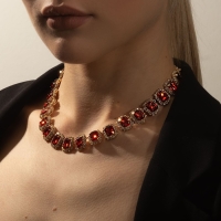 Колье &laquo;Драгоценность&raquo; квадраты в стразах, цвет бело-красный в золоте, 32 см