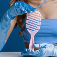 Расчёска массажная, вентилируемая, 8 × 23,5 см, цвет МИКС Расчёска массажная, вентилируемая, 8 × 23,5 см, цвет МИКС