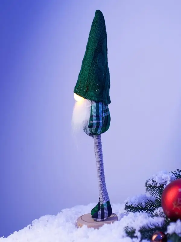 Фигура текстиль &laquo;Гном в зелёном&raquo; 42 см, 1 LED, от батареек AG13&times;3, свечение тёплое белое