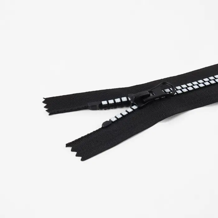 Молния &laquo;Трактор&raquo;, №8, неразъёмная, замок автомат, 18 см, чёрная, белая